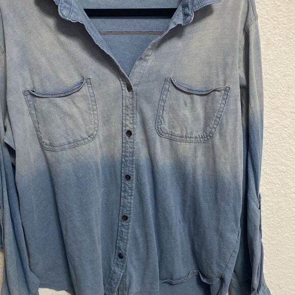 Rock & Republic high low denim top women’s LG ombré blue - Picture 3 of 7